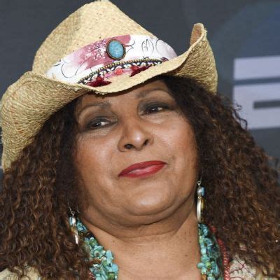 Pam Grier Biography, Age, Height, Husband, Net Worth, Family